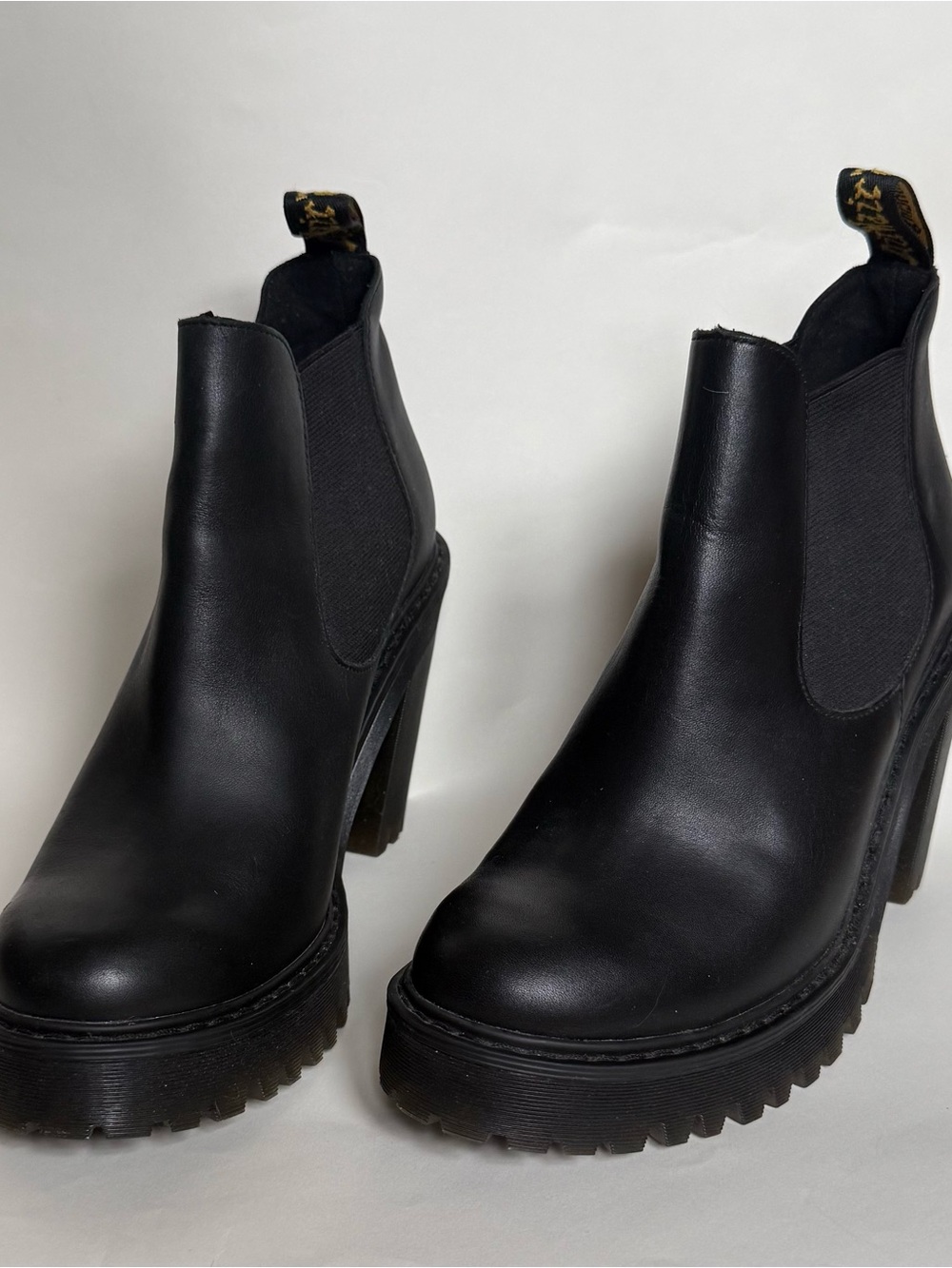 NEW Dr. Martens Black Chelsea Boots - Picture 2 of 9